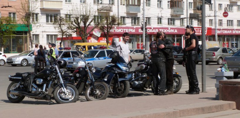 В Рязани состоялся автопробег "Против плохих дорог"