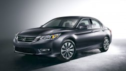 Honda представила Accord нового модельного года