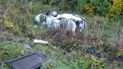 Бесправный водитель "Приоры" не справился с управлением: 2 человека погибли и 3 травмированы