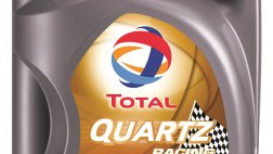 TOTAL QUARTZ RACING моторное масло с резвым характером