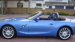 Родстер Z4 от автоконцерна BMW получил новый цвет кузова