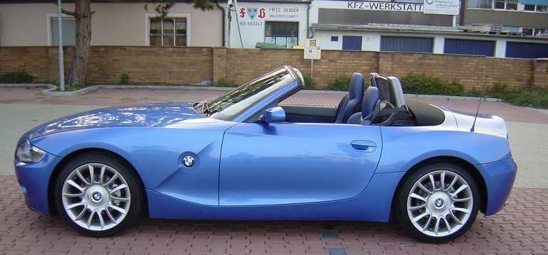 Родстер Z4 от автоконцерна BMW получил новый цвет кузова