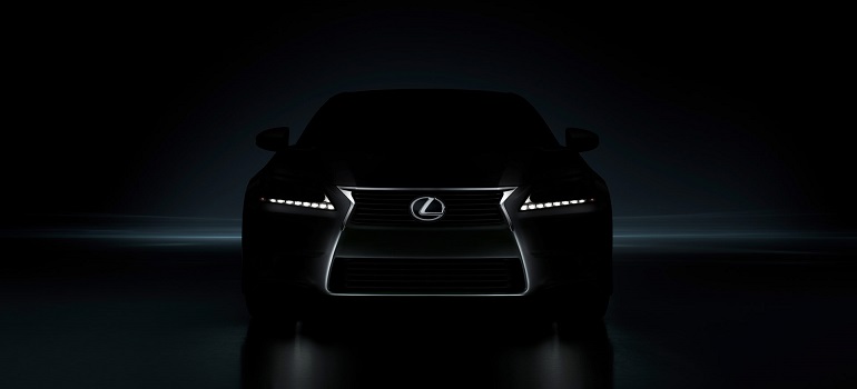 Компания Lexus продает автомобили 2015 года со скидками