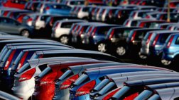 Продажи автомобилей в России в мае упали на 38%