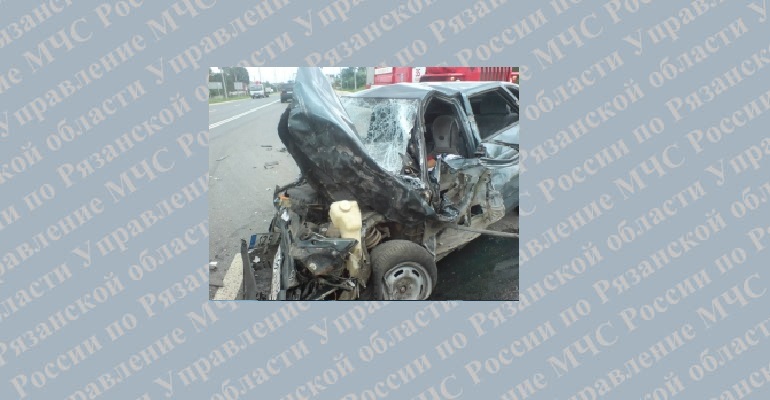 В столкновении с фурой погиб водитель ВАЗ-2112