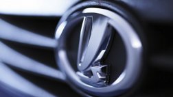 Продажи компании Lada в июле сократились на четверть