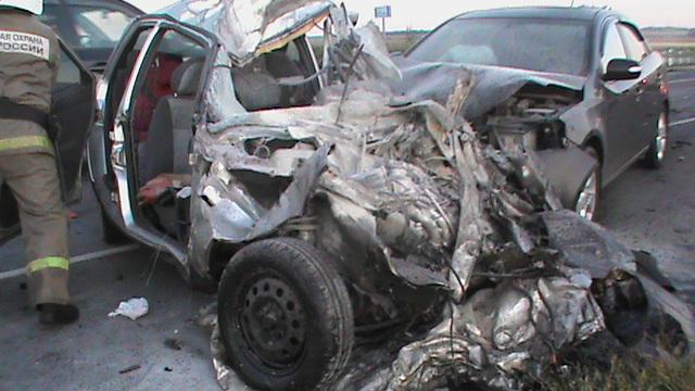 В ДТП на 186 км М-6 "Каспий" погибло 4 человека и трое госпитализированы