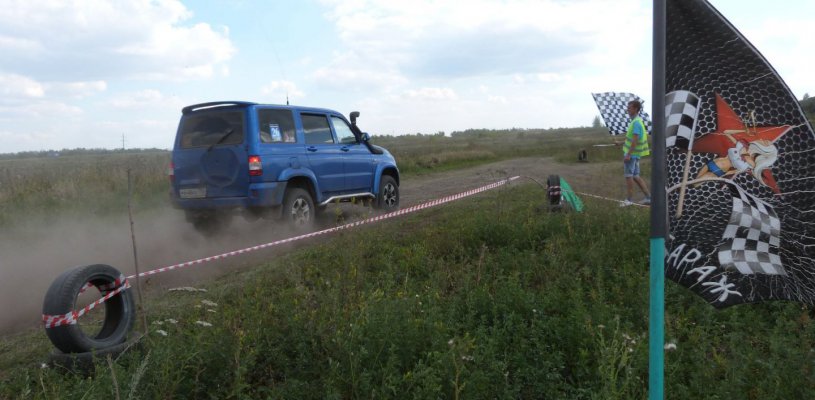 Любители посоревновались с профессионалами на 4-ом этапе по ралли-спринт
