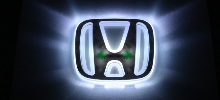 Honda остается