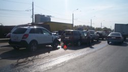 Вчера на Московском шоссе столкнулись 4-е автомобиля