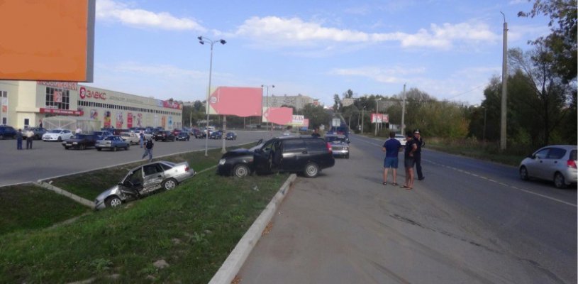 Из-за пьяного водителя в больнице оказалось пять человек