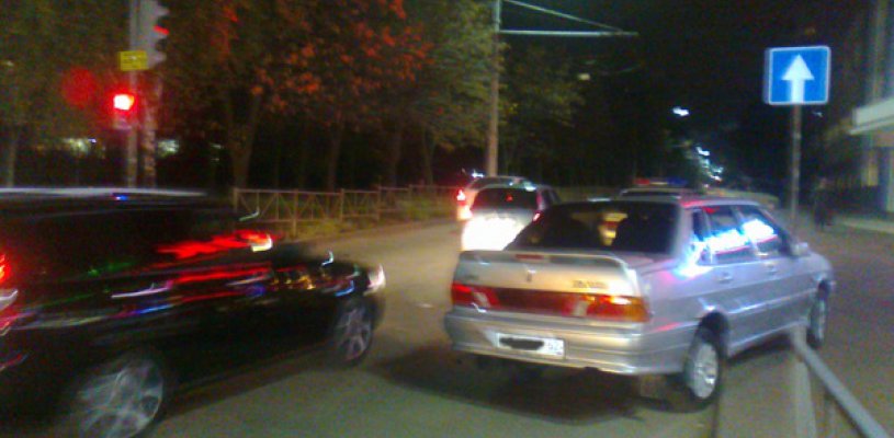 На Новоселов пьяный водитель на тротуаре совершил наезд на пешехода