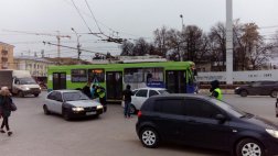 За три часа рейда выявлено 41 избыточно затонированый автомобиль