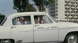 За 20 дней более 100 человек получили лицензии таксистов