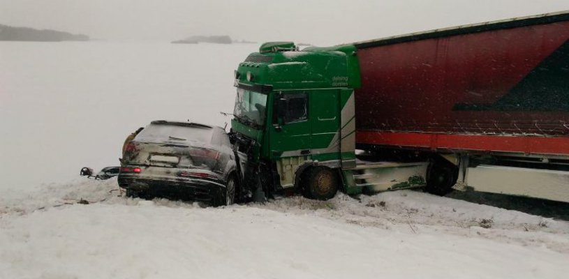 В столкновении Audi и DAF в Ряжском районе погиб человек