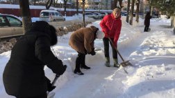 300 сотрудников структурных подразделений администрации города Рязани ежедневно расчищали тротуары
