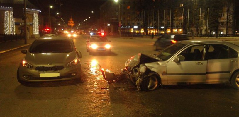 В ДТП на ул. Кольцова травмы получила пассажирка Kia