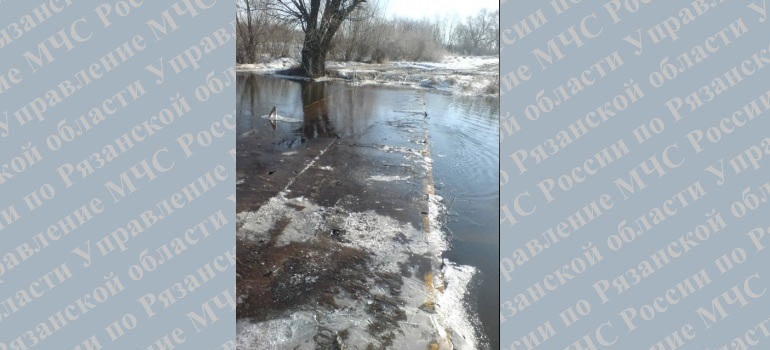 Прекращено движение по мосту через речку Ранова вблизи села Шелемишево