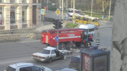 Светофор в центре Рязани преградил путь пьяному водителю