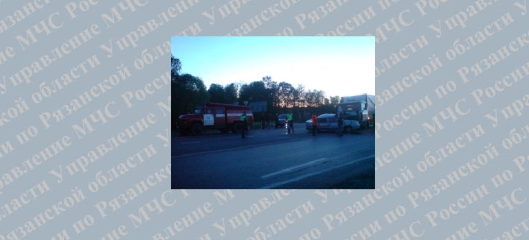 В Михайловском районе столкнулись ВАЗ-2115 и МАЗ