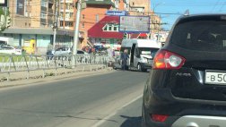 На перекрестке улиц Есенина и Грибоедова в Рязани маршрутным такси был совершен наезд на двух пешеходов