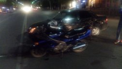 На Первомайском проспекте Lada Priora не уступила мотоциклу