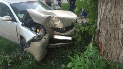 В ДТП на улице Мервинской пострадало два пассажира Mazda
