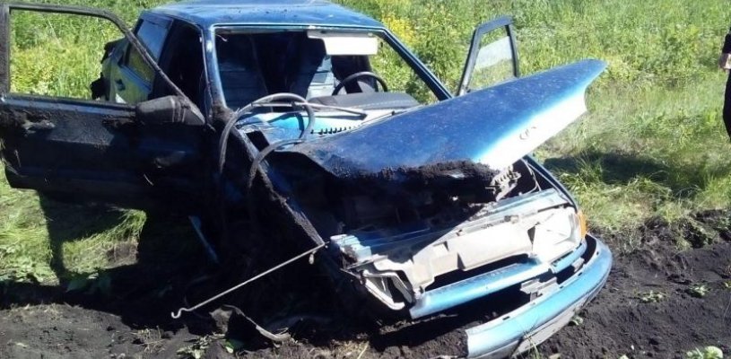 В Милославском районе ВАЗ-2115 улетел в кювет