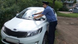 Верховный суд вновь встал на сторону водителя в споре о парковке на газоне