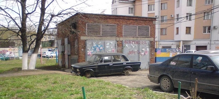 Администрация Рязани сообщила, что делать с брошенными автомобилями