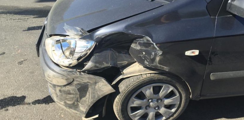 ГИБДД рассказало подробности о ДТП с участием Hyundai Getz и Renault Logan на ул.Бирюзова
