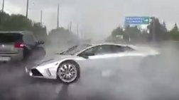 Авария с Lamborghini попала на видео