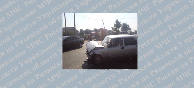 В массовом ДТП в Рыбновском районе пострадала пассажирка ВАЗ-2107