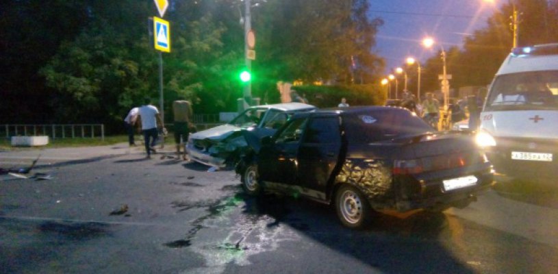 В ДТП на Михайловское шоссе пострадало 8 человек