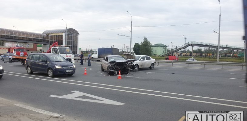 У ж/д станции Дягилево столкнулись две иномарки