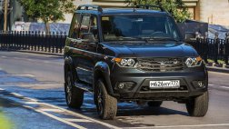 УАЗ представил "Патриот" с электронной системой кругового обзора и помощи водителю