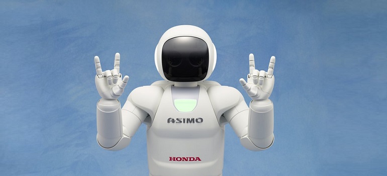 Asimo by Honda научили разливать напитки