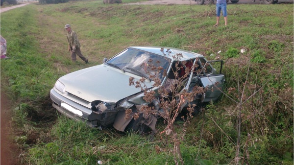 В деревне Новое Батурино Рыбновского района произошло столкновение легкового автомобиля и трактора