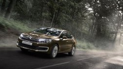 В октябре начнется прием заявок на новое поколение седана Citroen C4, объявлены цены
