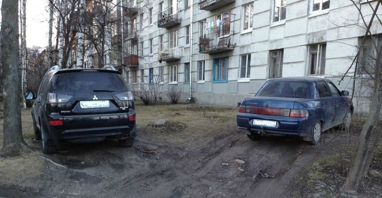 73 автолюбителя получили штрафы за нарушение Правил благоустройства территорий