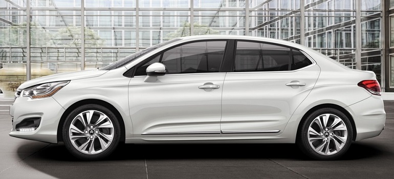 В России запустили серийное производство нового поколения Citroen C4 Седан