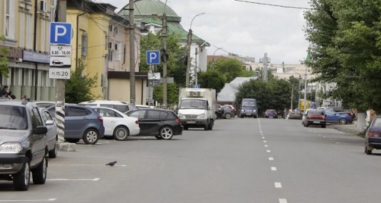 С июля к ответственности за нарушение правил пользования платными парковками привлечены 554 нарушителя