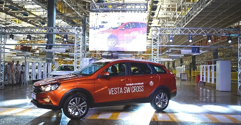 Продажи LADA Vesta SW и LADA Vesta SW Cross начнутся осенью 2017 года