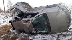 На 11-ом километре автодороги Рязань-Спасск произошло опрокидывание транспортного средства в кювет