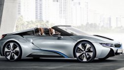 BMW запускает в серийное производство i8 Spyder