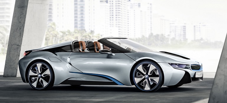 BMW запускает в серийное производство i8 Spyder
