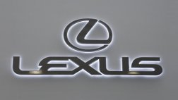 Toyota отзывает 103 автомобиля марки Lexus