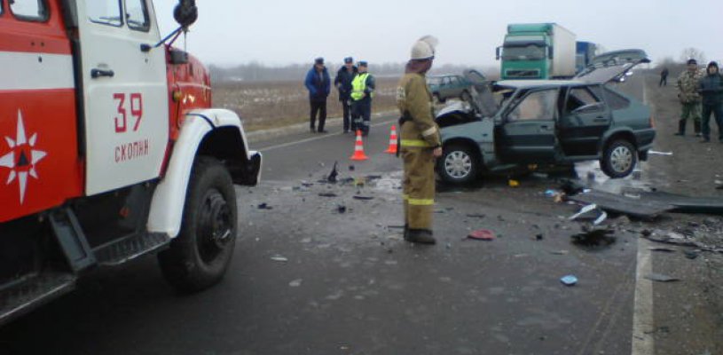 В результате ДТП на М6 "Каспий" 1 человек погиб и еще четверо травмировано