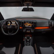 09_4x4 Vision Digital Interior.jpg