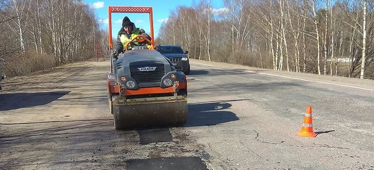 В Рязанской области началась активная фаза ямочного ремонта